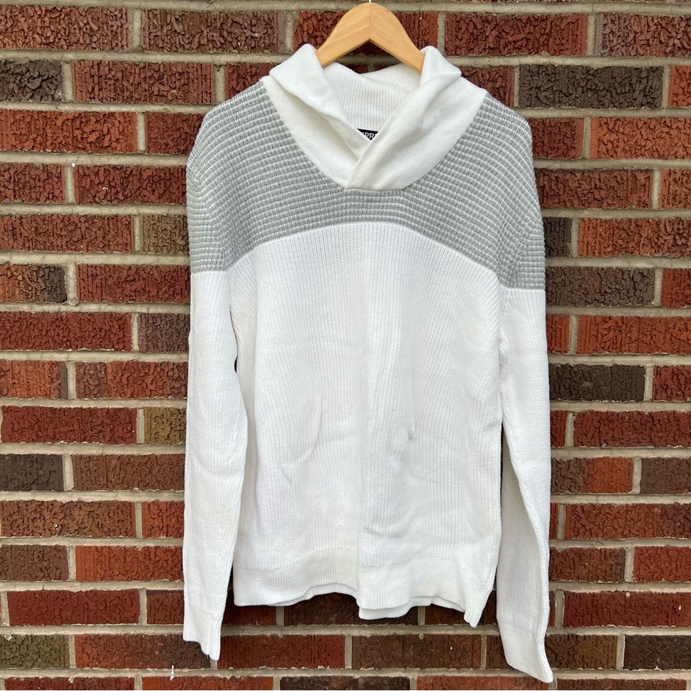 Express White and Gray Chunky Knit Pullover Folded Collar Sweater
